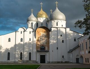 ПРАВОСЛАВНЫЕ СВЯТЫНИ ВАЛДАЯ и ВЕЛИКОГО НОВГОРОДА. 